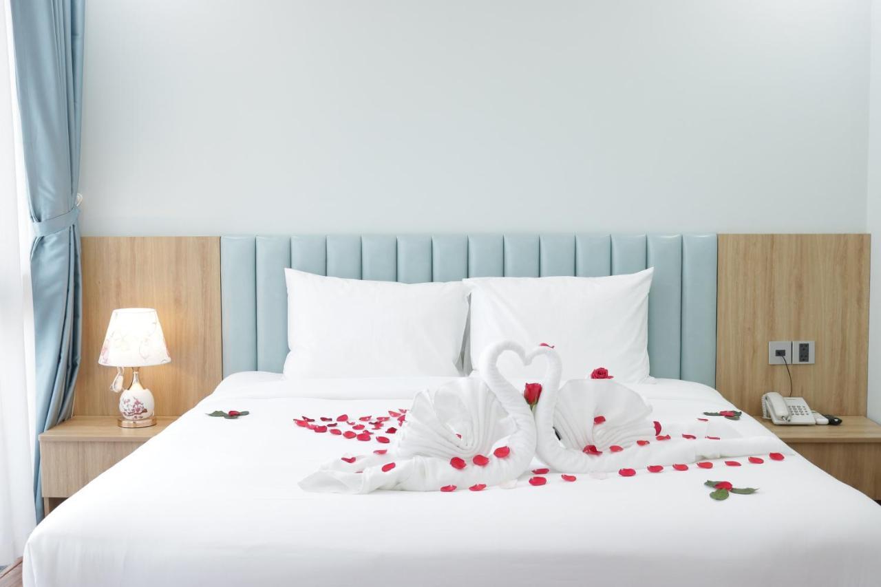 Hummer Hotel & Apartment Da Nang Beach エクステリア 写真