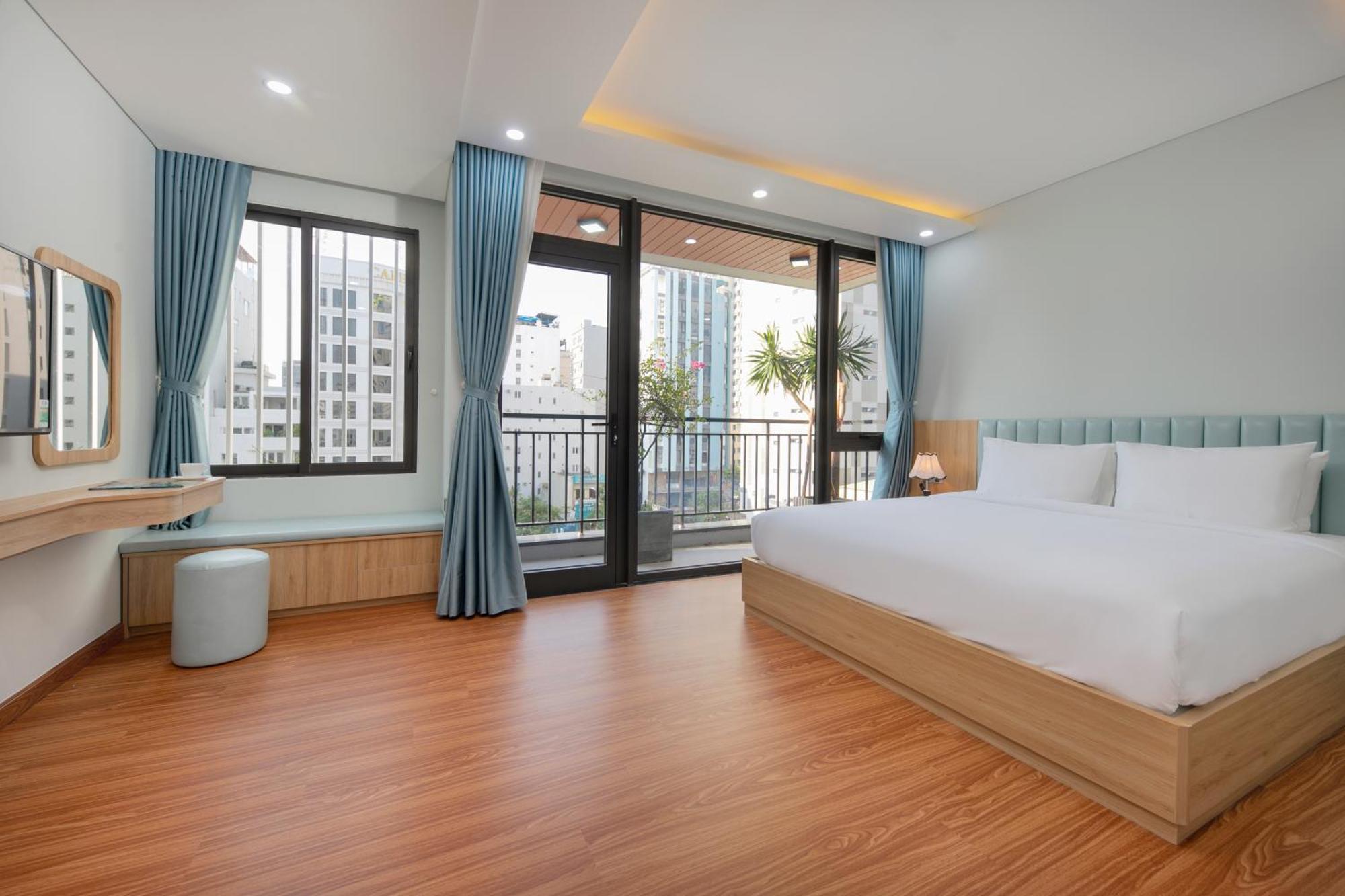 Hummer Hotel & Apartment Da Nang Beach エクステリア 写真
