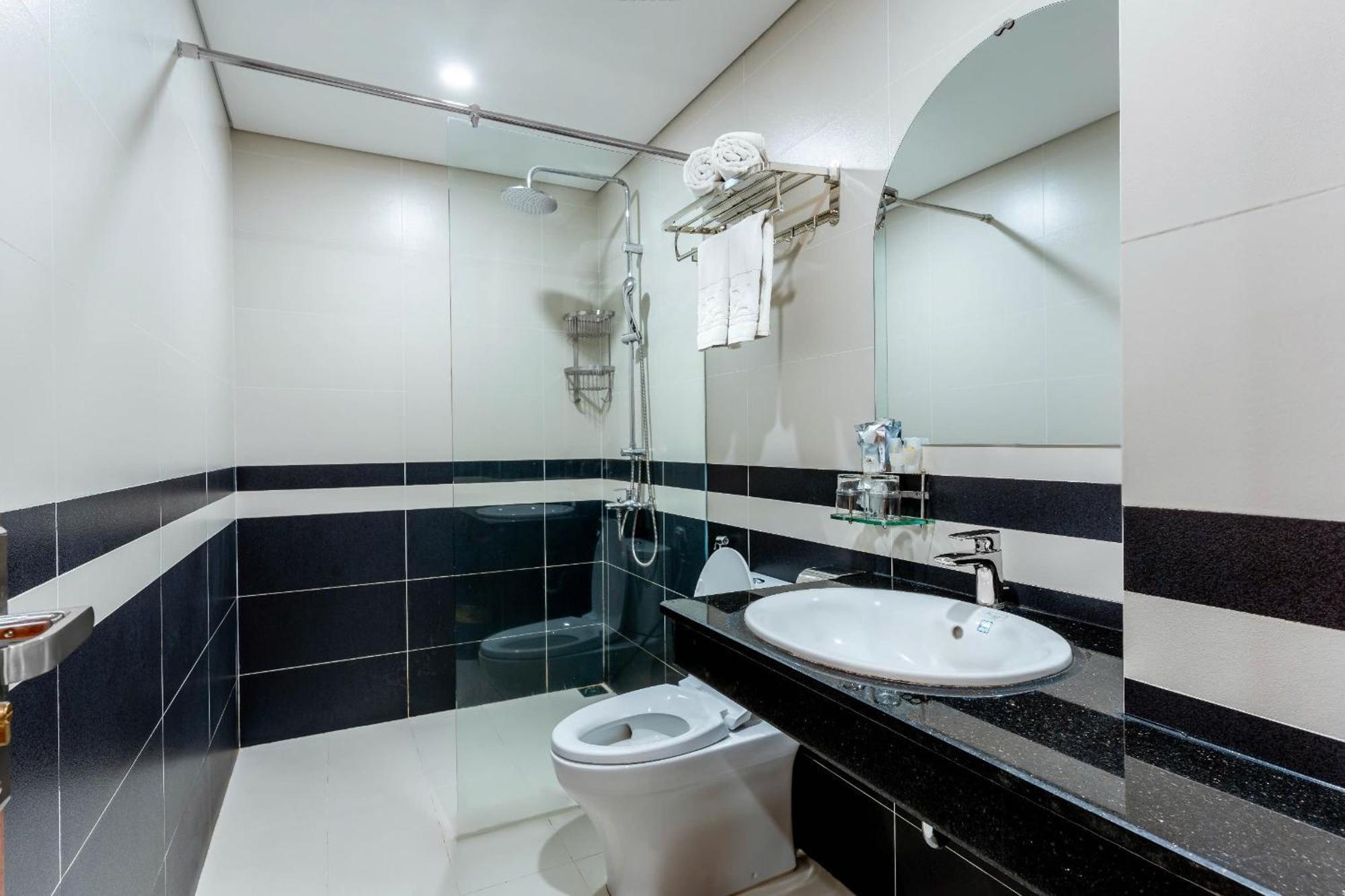 Hummer Hotel & Apartment Da Nang Beach エクステリア 写真