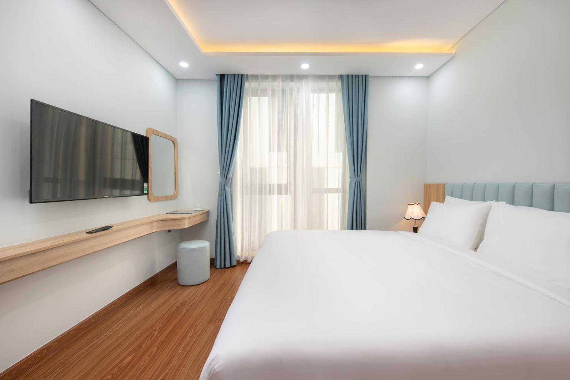 Hummer Hotel & Apartment Da Nang Beach エクステリア 写真